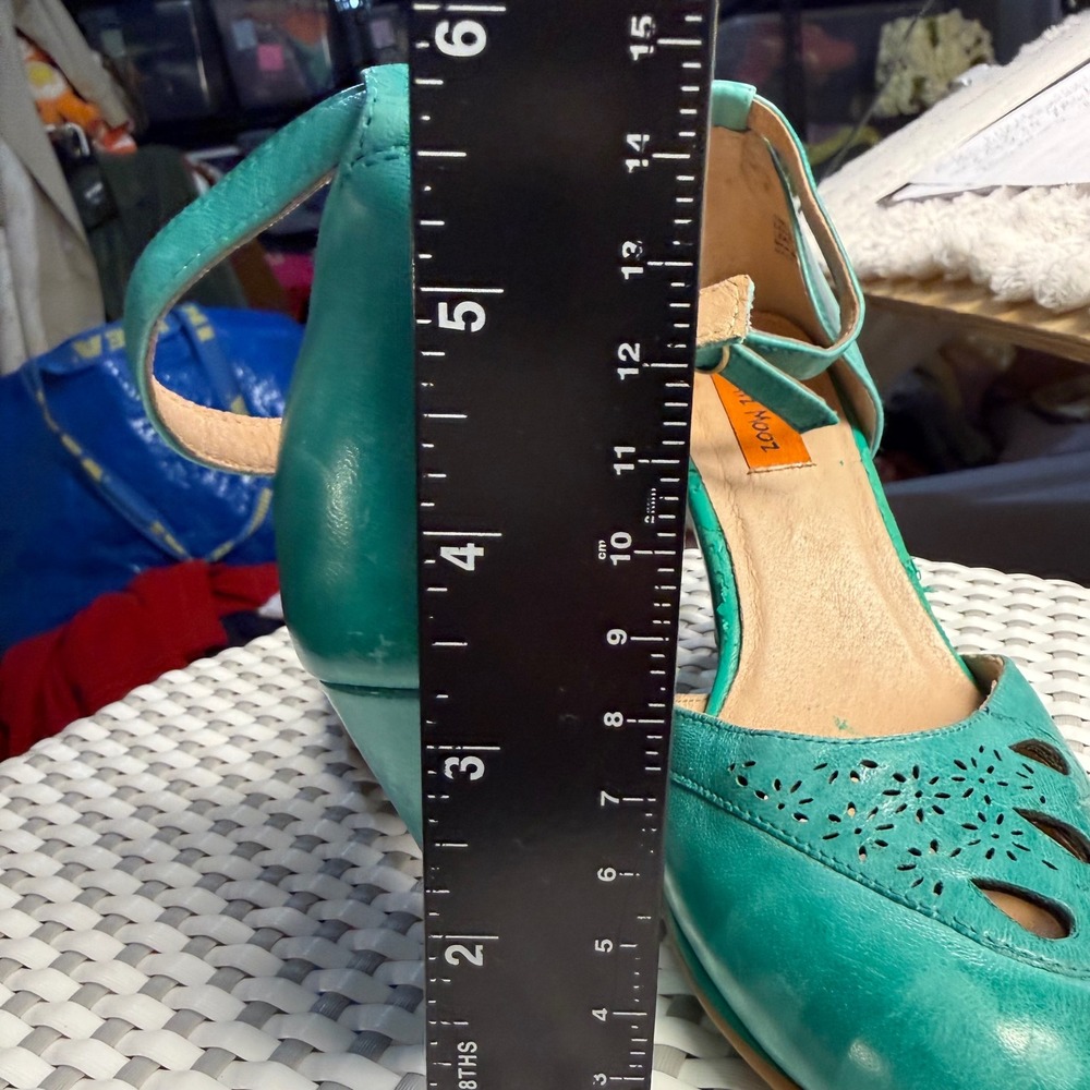 Miz Mooz Cherub Leather Laser Cut D'Orsay Ankle Strap Heels 6 * see condition - Picture 10 of 10